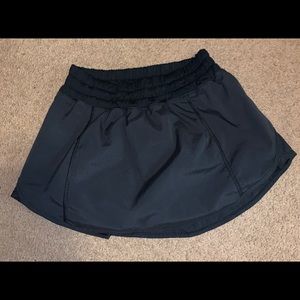 lululemon ruffle back skort